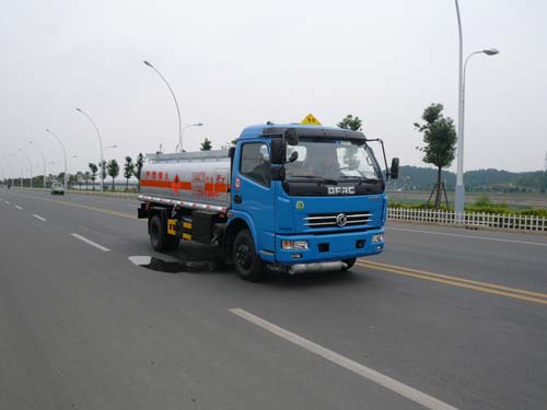 （10立方）東風多利卡加油車